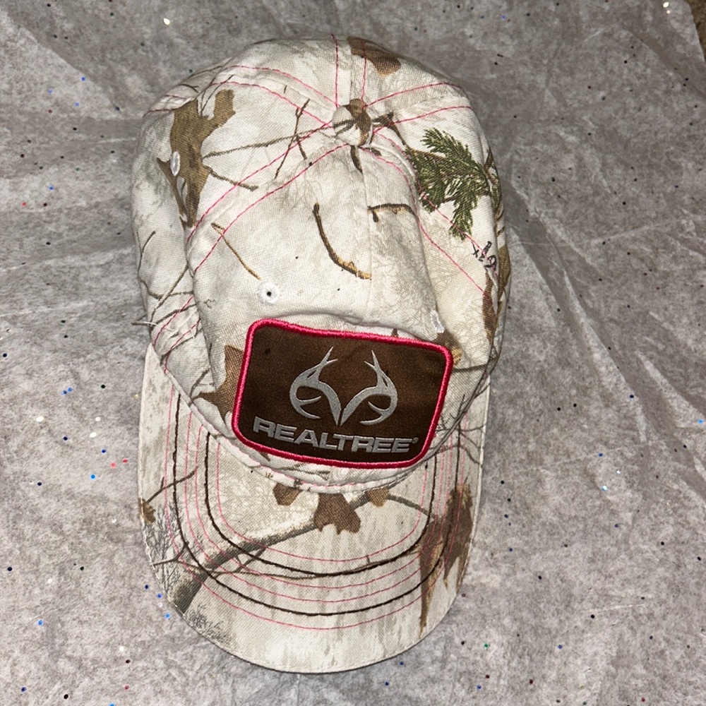 Women’s real tree hat